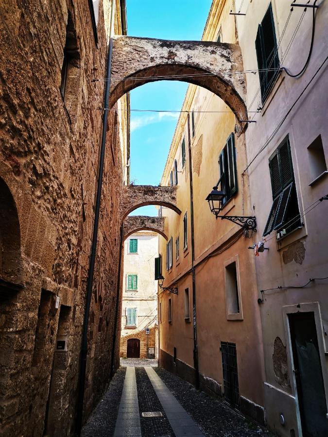 Miradas Alghero Buitenkant foto
